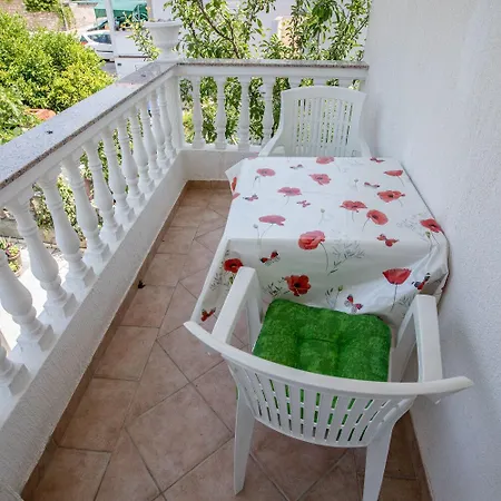 Mili Apartment Palit